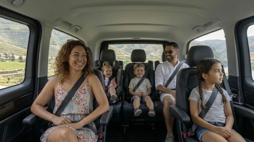 Family with children on a private tour of the Douro