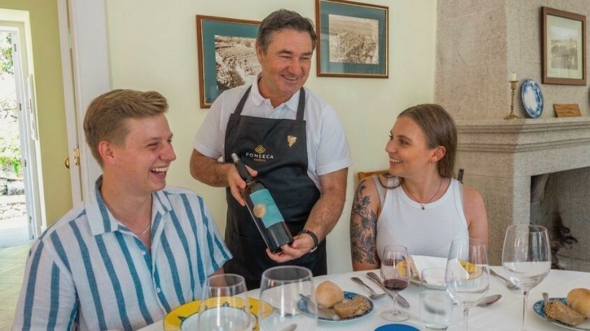 Tourists enjoying a wine and food lunch at Quinta do Panascal in the Douro