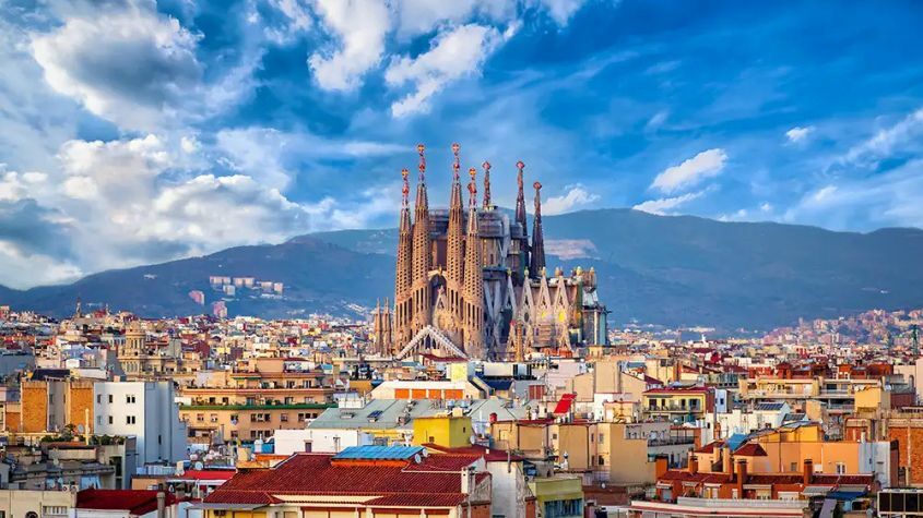 Sagrada Familia em Barcelona paisagem