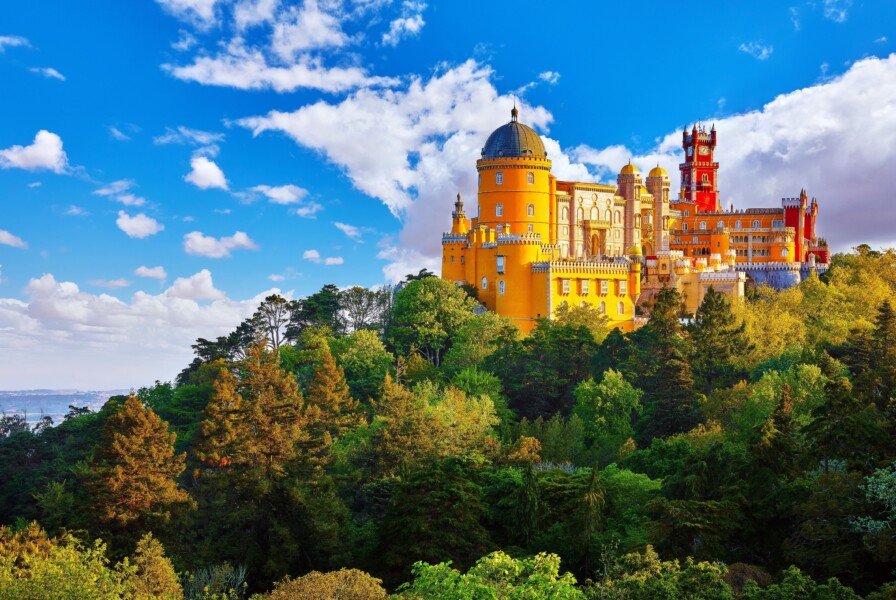 Vista panorâmica do Palácio da Pena em Sintra - Living Private Tours