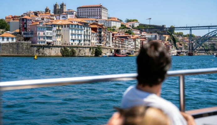 Paisagem do cruzeiro das 7 pontes no Porto - Living Private Tours
