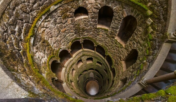 Poço Iniciático Quinta da Regaleira em Sintra - Living Private Tours