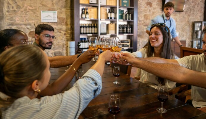 Prova de Vinhos no Porto - Living Private Tours