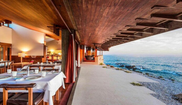 Esplanada do Restaurante Casa de Chá da Boa Nova - Living Private Tours