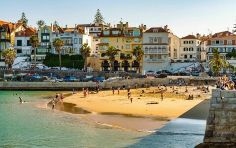 Praia da Ribeira em Cascais - Living Private Tours